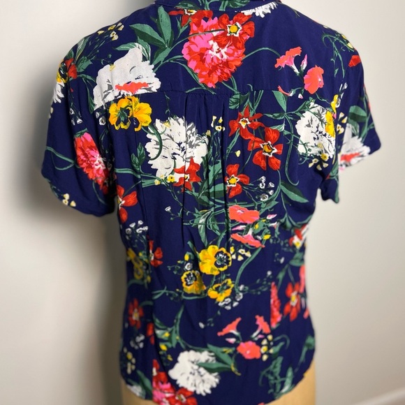 Anthropologie Maeve blue short sleeve floral button down blouse with tie - Picture 3 of 5